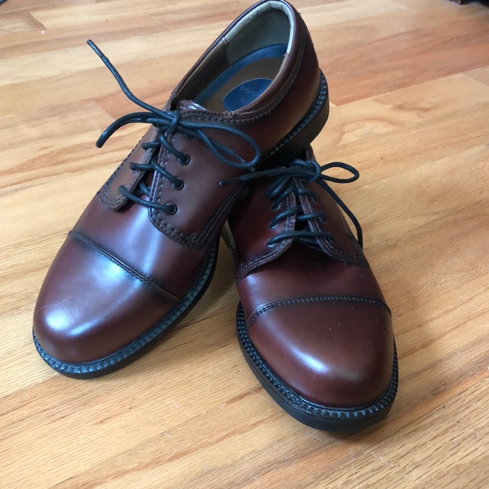 Docker’s Men’s dress shoe
